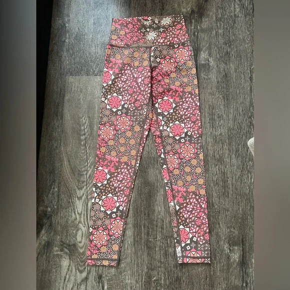 Aerie chill play move floral leggings - Picture 1 of 4